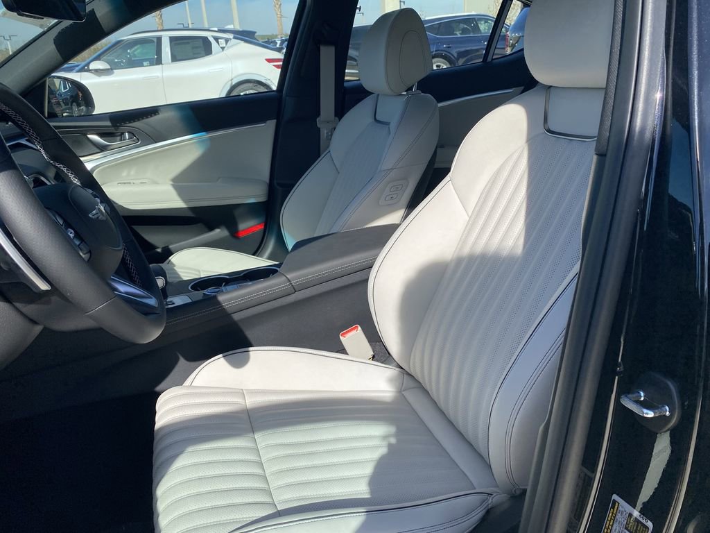 New 2025 Genesis G70 2.5T w/ Sport Prestige Package AWD/4WD image 13