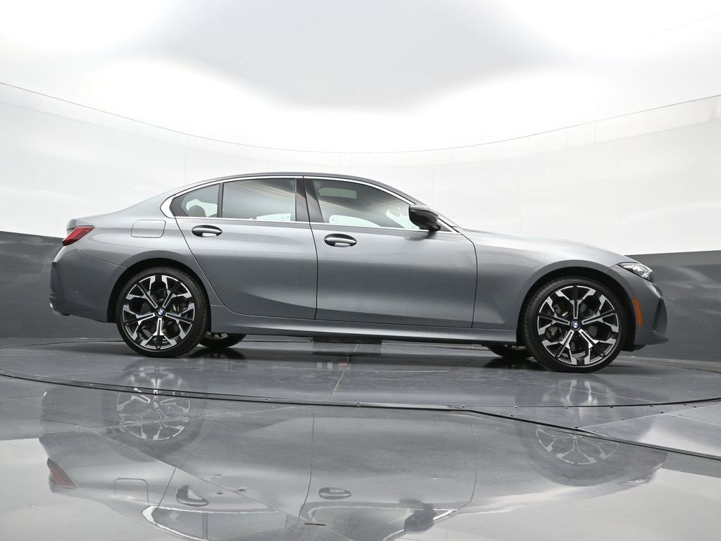 Used 2025 BMW 330i xDrive Sedan image 27