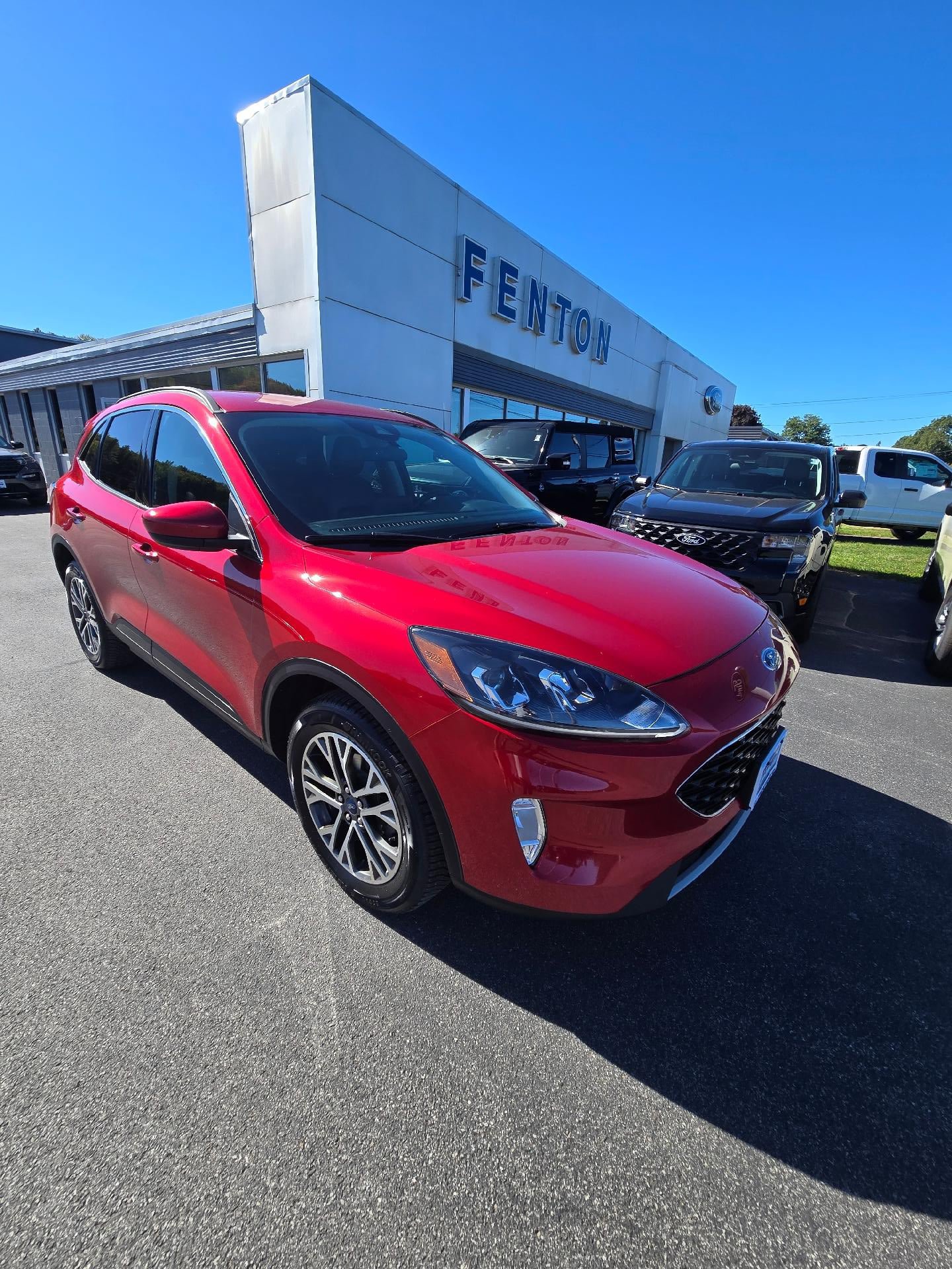 Used 2020 Ford Escape SEL AWD/4WD image 2