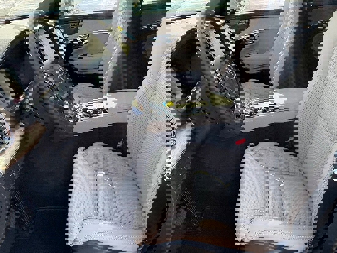 New 2026 Volvo XC90 B6 Ultra w/ Protection Package image 16