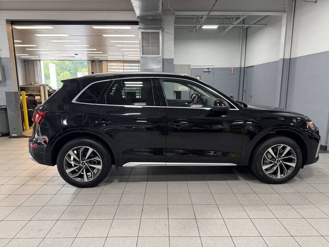 Certified 2023 Audi Q5 2.0T Prestige w/ Prestige Package AWD/4WD image 4