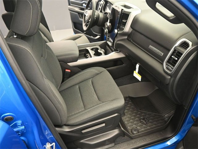 New 2026 RAM 1500 4x4 Crew Cab image 17