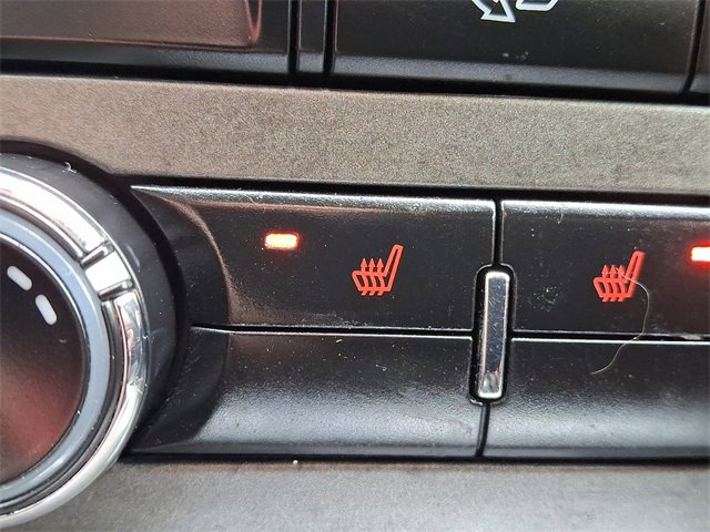 Used 2010 Ford Mustang Convertible image 22