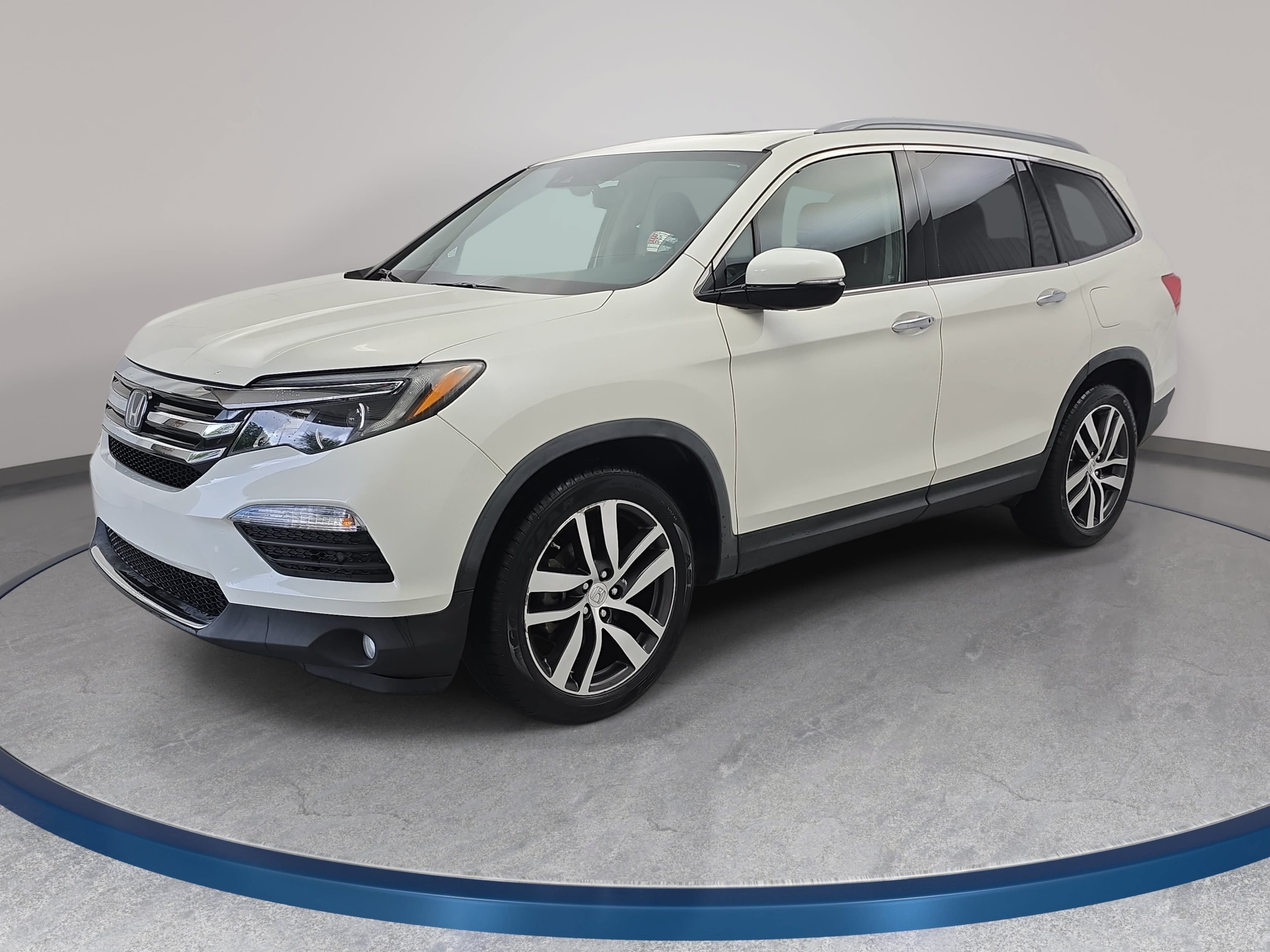 Used 2016 Honda Pilot Elite image 1