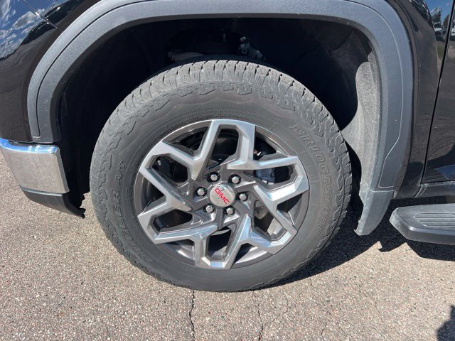 Used 2024 GMC Sierra 1500 SLT w/ SLT Premium Plus Package AWD/4WD image 9