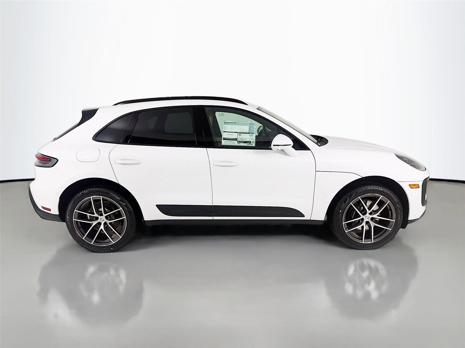 New 2026 Porsche Macan image 29