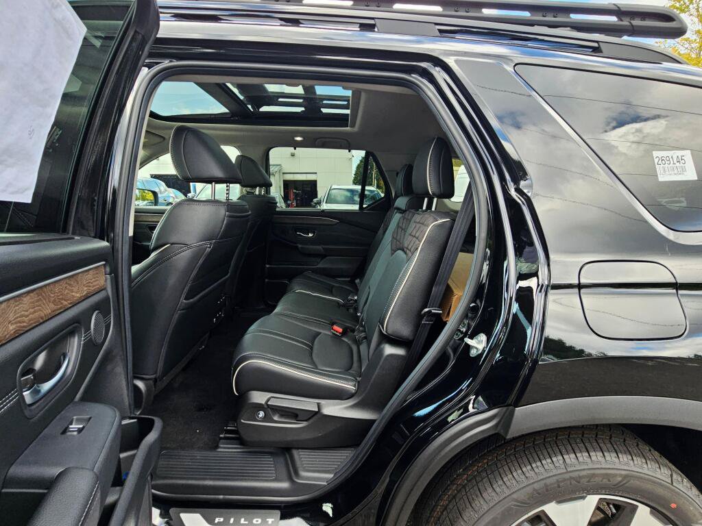 New 2026 Honda Pilot Elite image 17