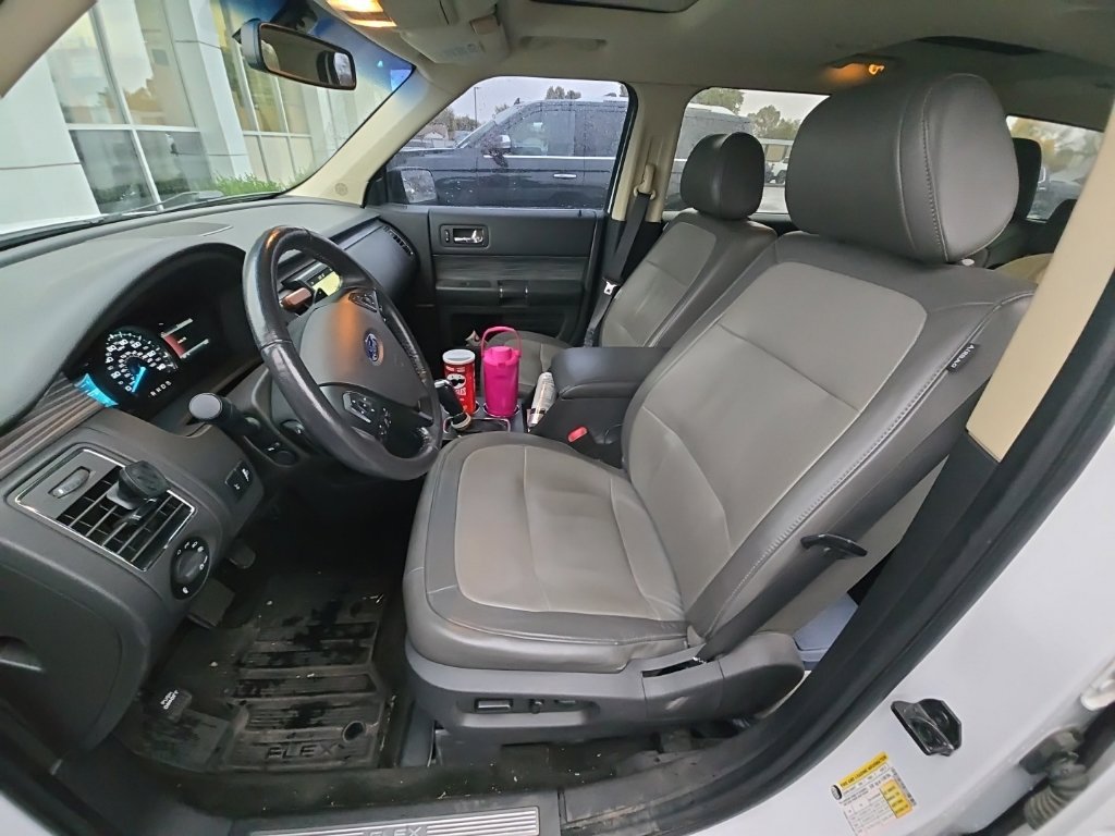 Used 2018 Ford Flex Limited w/ Equipment Group 303A AWD/4WD image 10