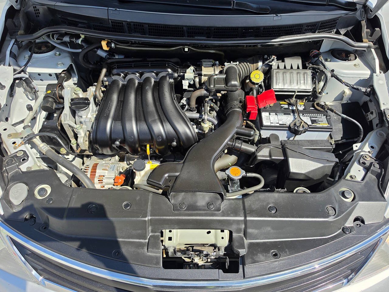 Used 2012 Nissan Versa Hatchback w/ SL Navigation Pkg FWD image 48