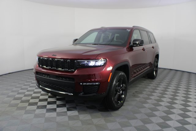New 2025 Jeep Grand Cherokee L Limited w/ Black Appearance Package image 25