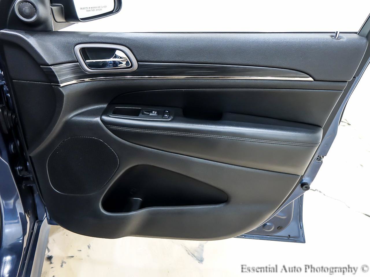 Used 2019 Jeep Grand Cherokee Limited X AWD/4WD image 32