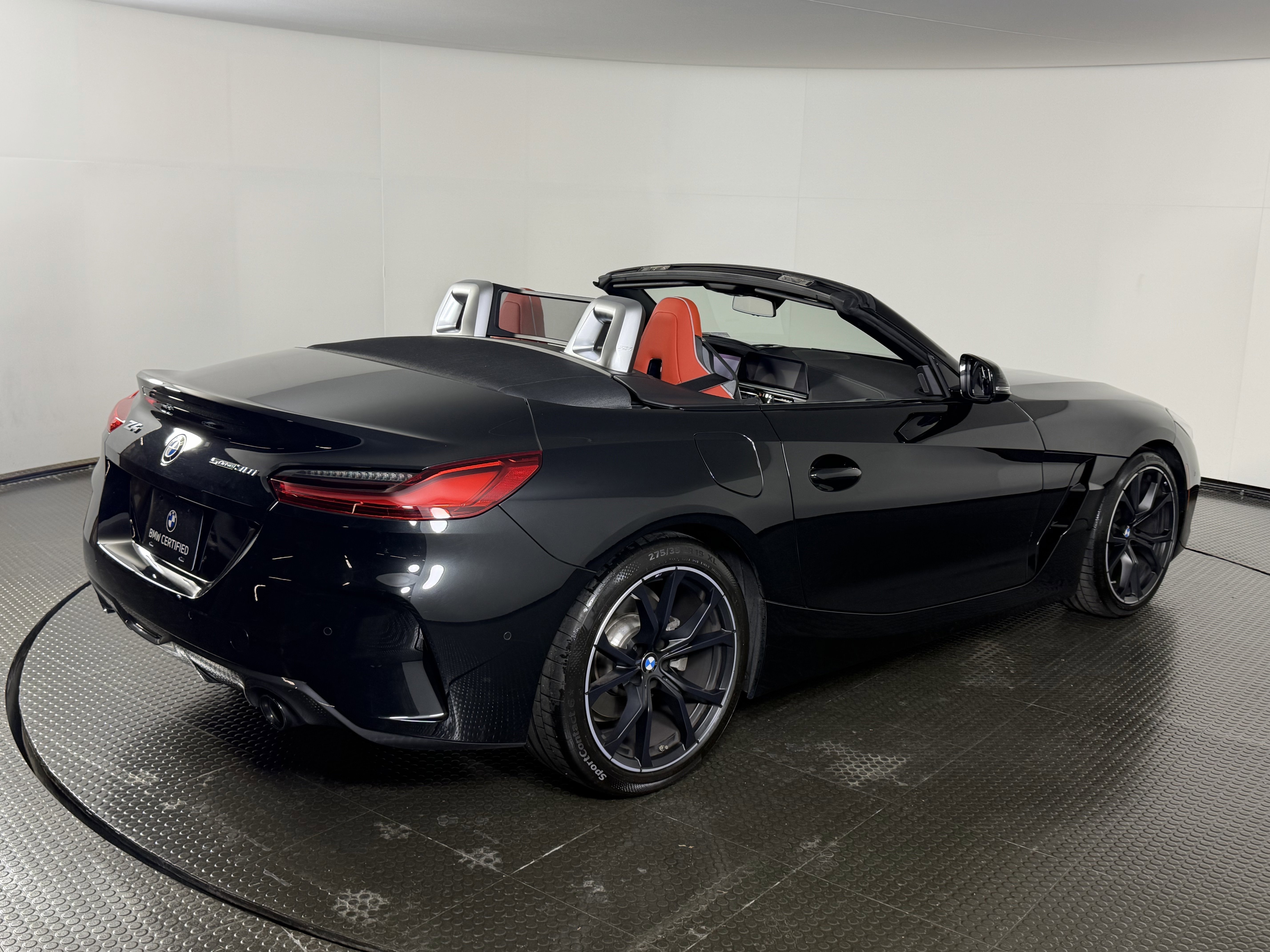 Certified 2025 BMW Z4 sDrive30i w/ Premium Package RWD image 4