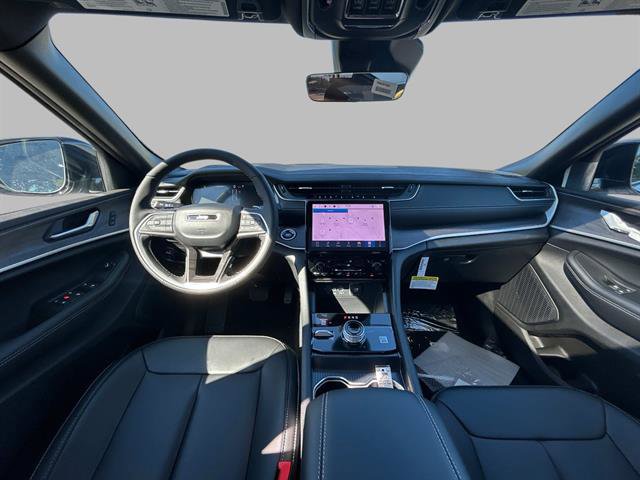 New 2025 Jeep Grand Cherokee Limited image 8