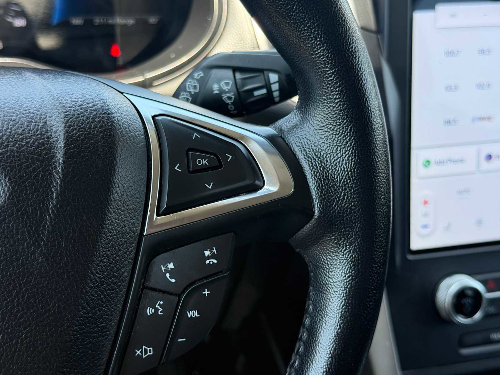 Used 2022 Ford Edge SEL image 24