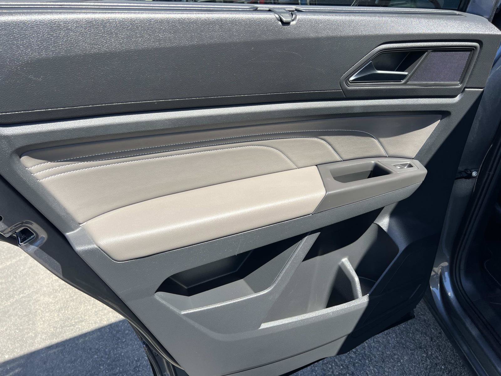 Certified 2023 Volkswagen Atlas SE FWD image 19