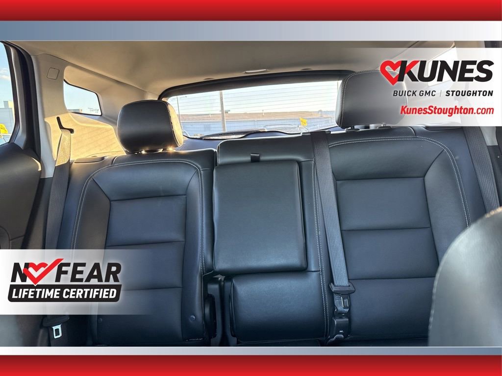 Used 2024 GMC Terrain SLT image 33