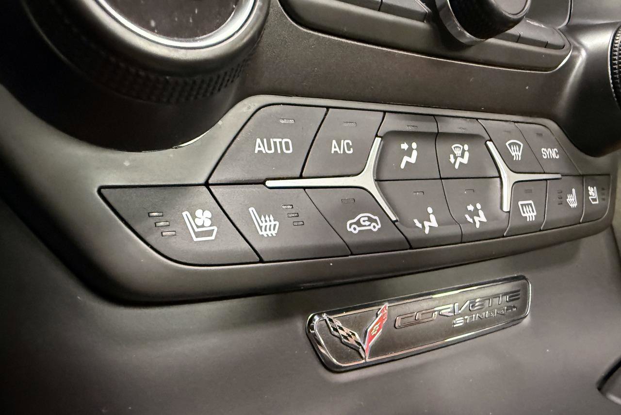 Used 2018 Chevrolet Corvette Stingray Convertible w/ 3LT Preferred Equipment Group image 99