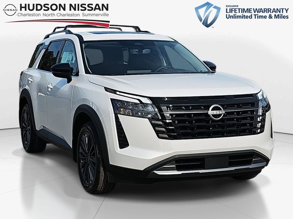 New 2026 Nissan Pathfinder Platinum image 1
