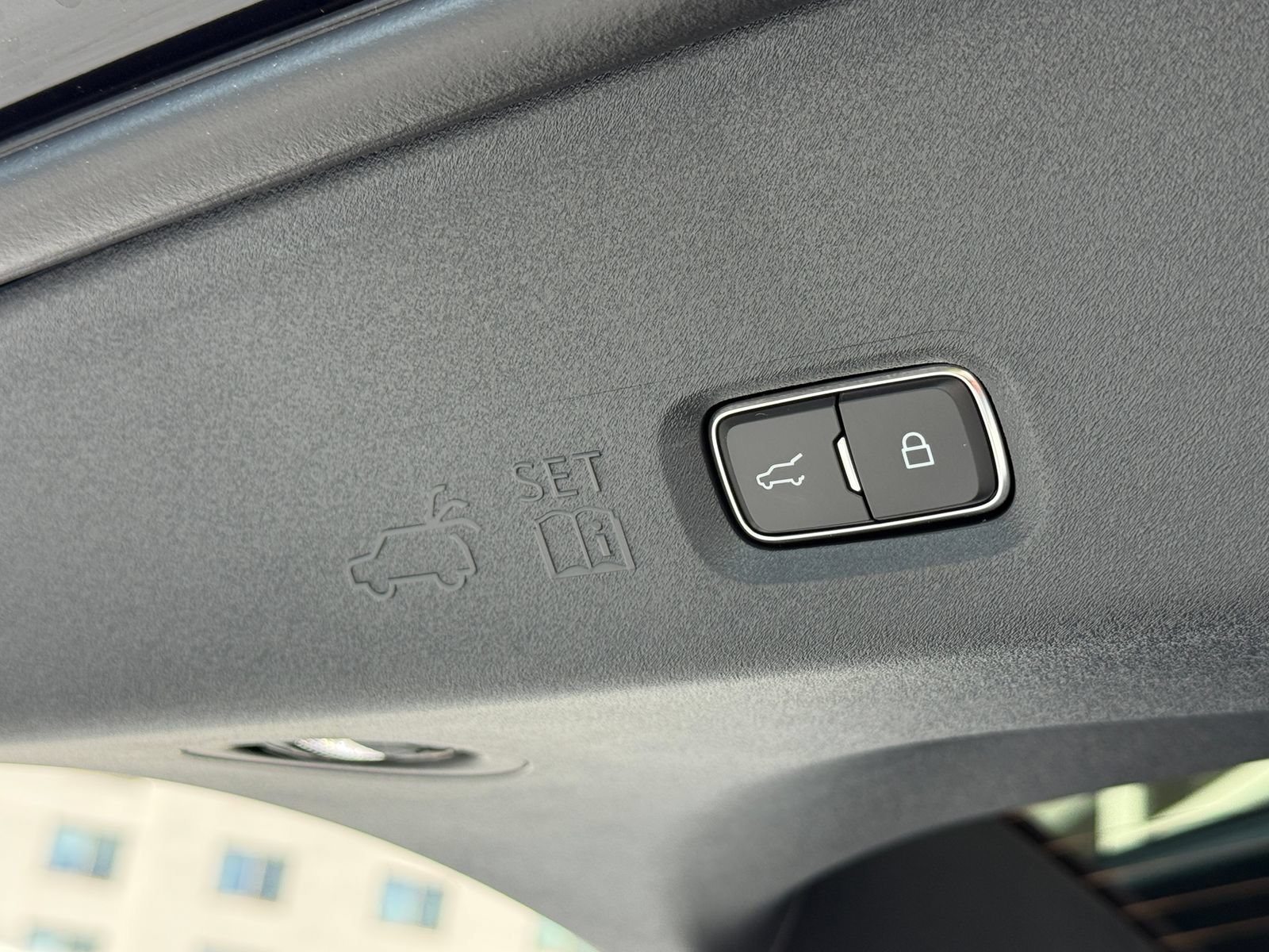 New 2026 Lincoln Navigator L Reserve AWD/4WD image 19