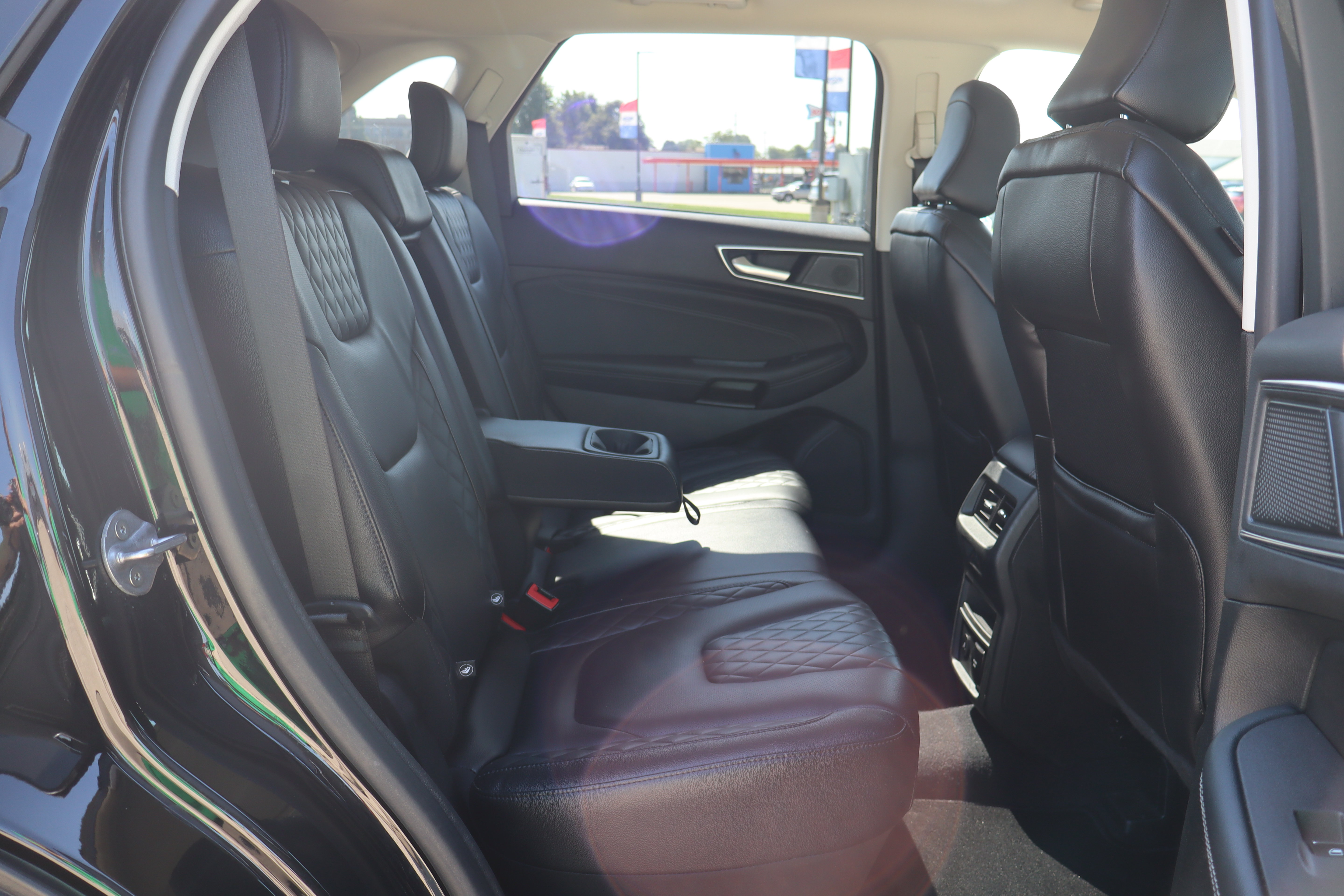 Used 2024 Ford Edge Titanium w/ Equipment Group 301A AWD/4WD image 11