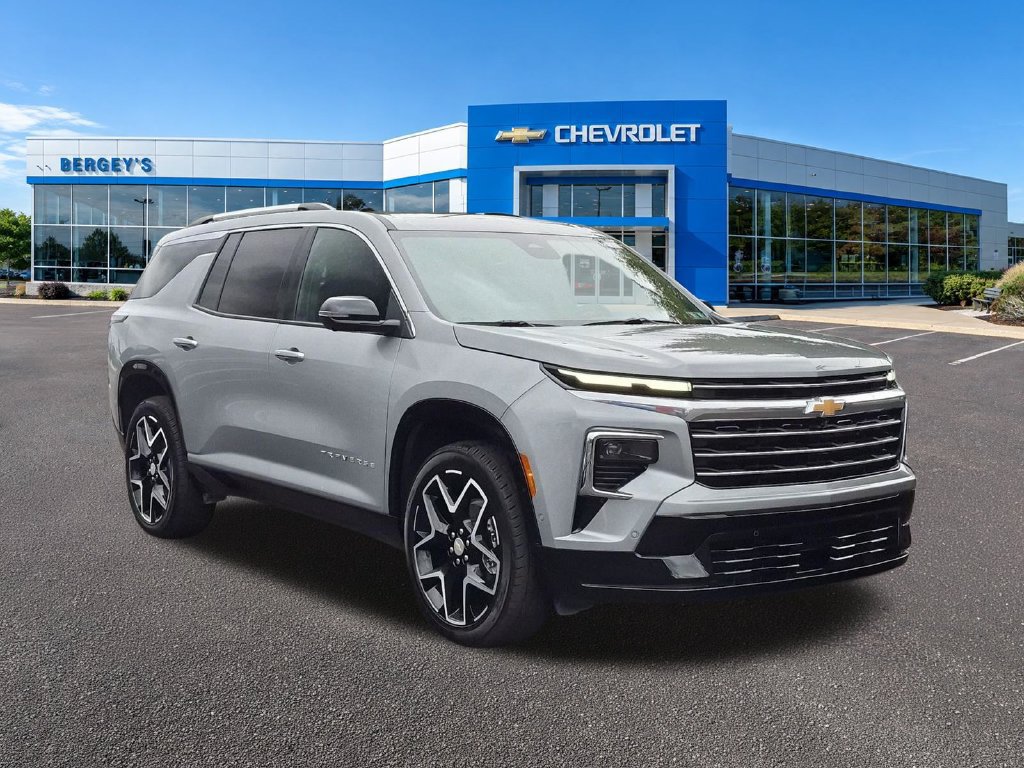 Certified 2026 Chevrolet Traverse High Country w/ LPO, Floor Liner Package AWD/4WD image 5