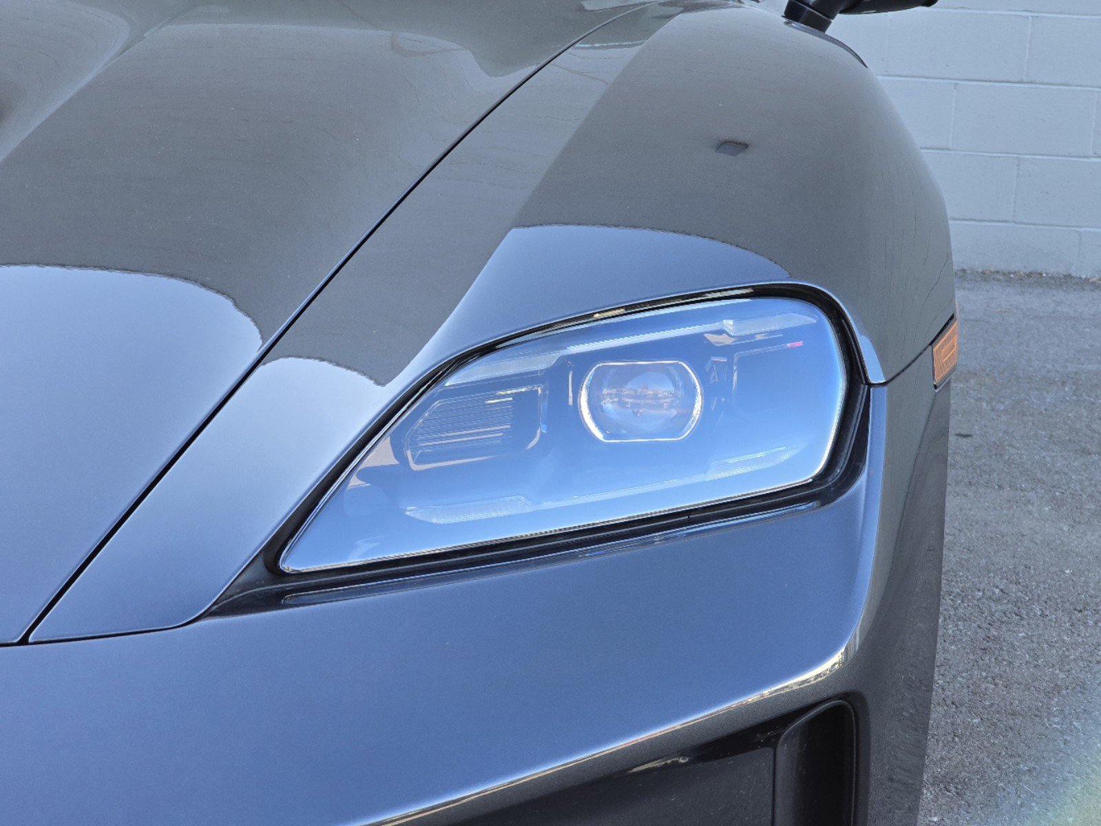 New 2025 Porsche Taycan 4S image 11