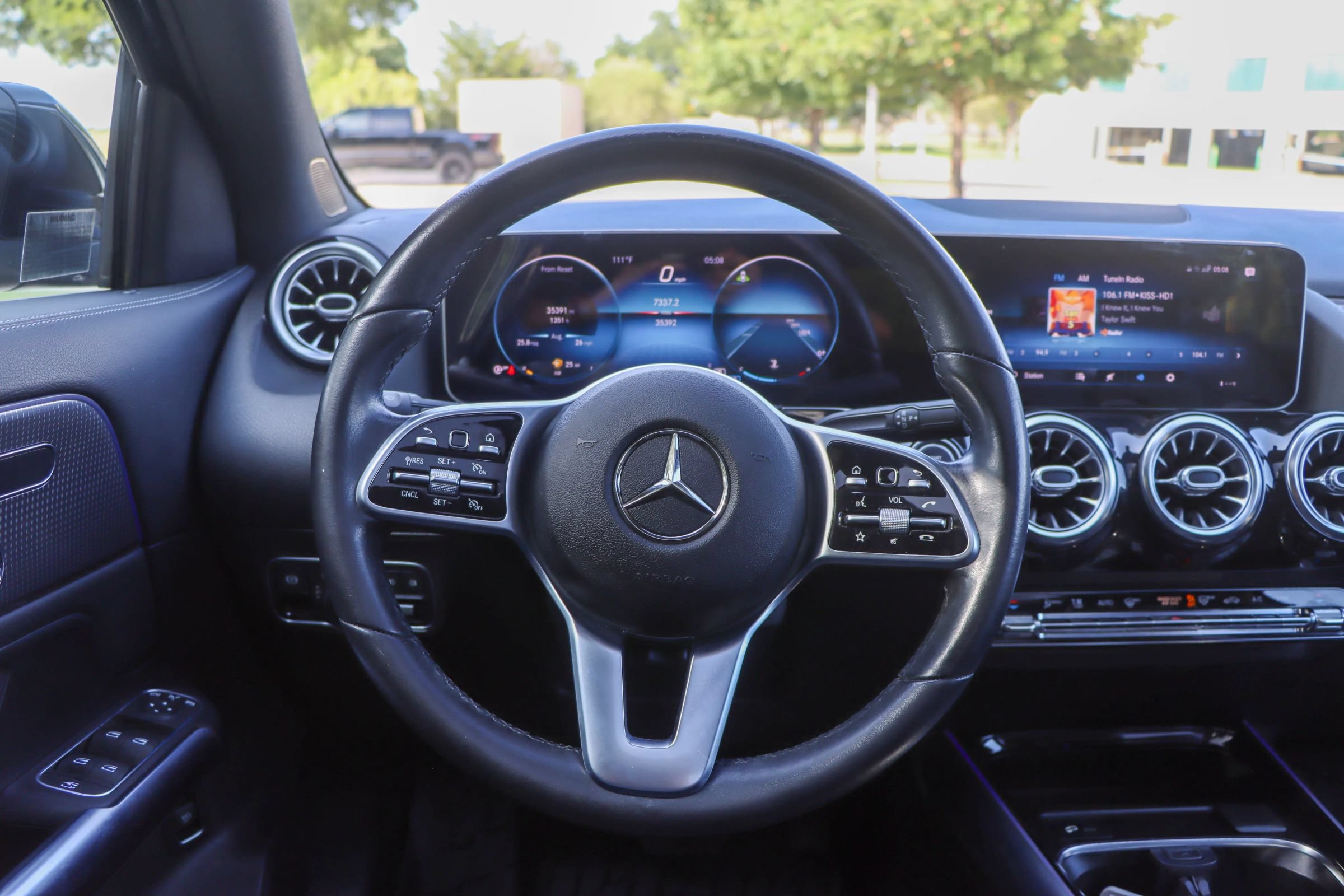 Used 2021 Mercedes-Benz GLA 250 w/ Premium Package image 28