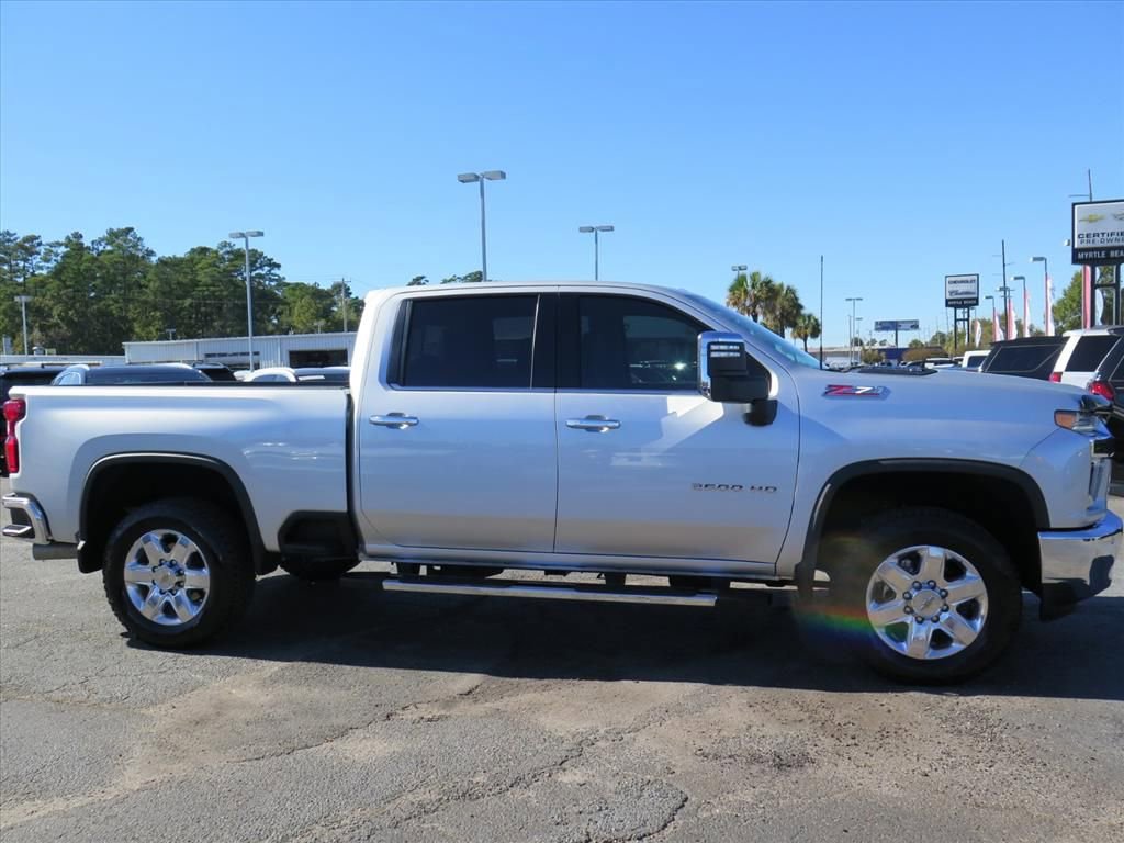 Used 2022 Chevrolet Silverado 2500 LTZ w/ LTZ Plus Package image 2