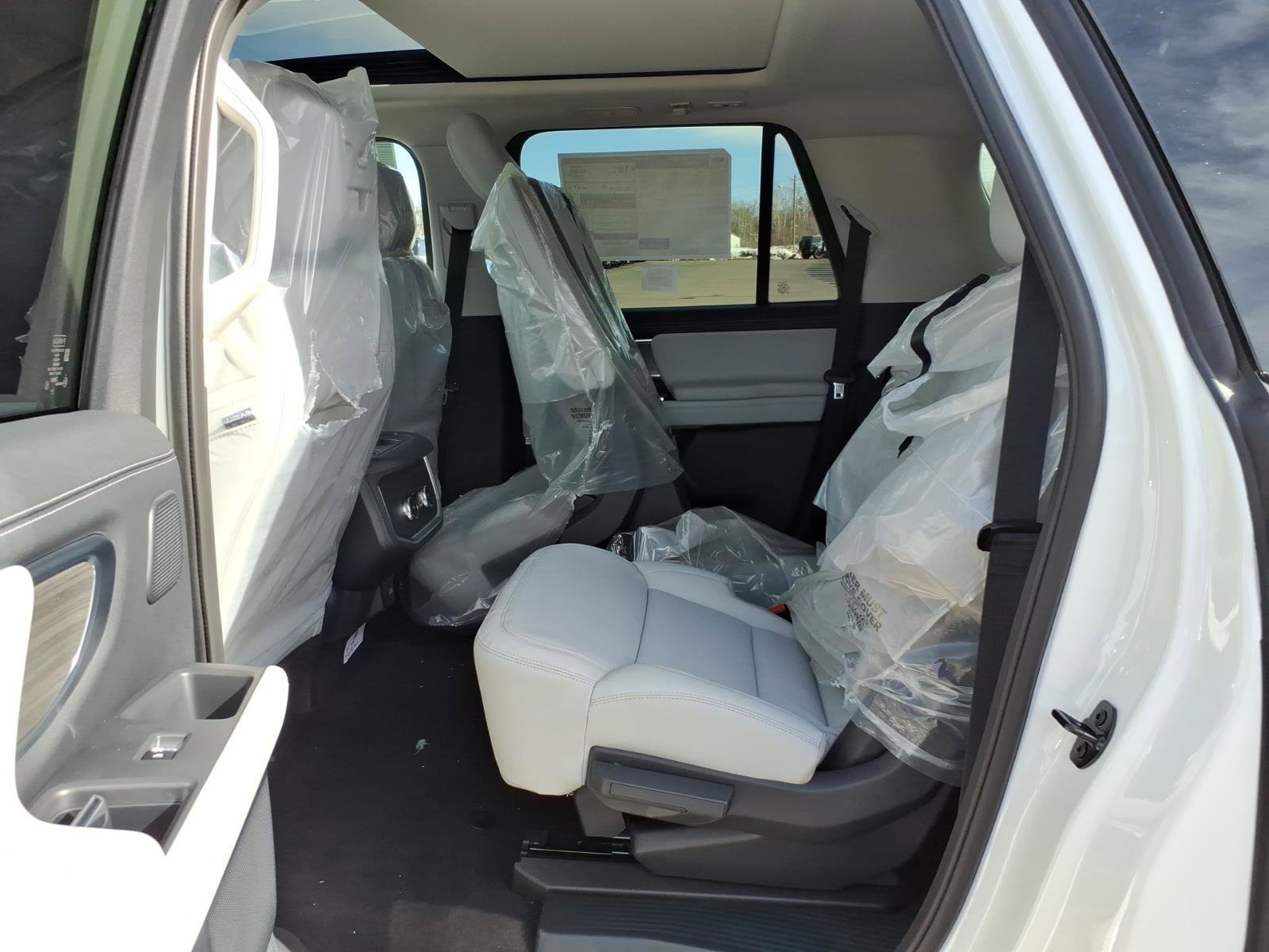 New 2026 Ford Expedition Max Platinum w/ Driver's Package image 6