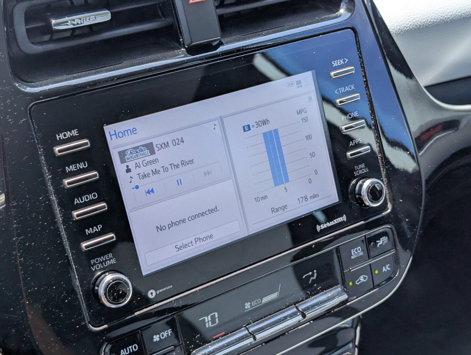 Used 2021 Toyota Prius XLE image 16