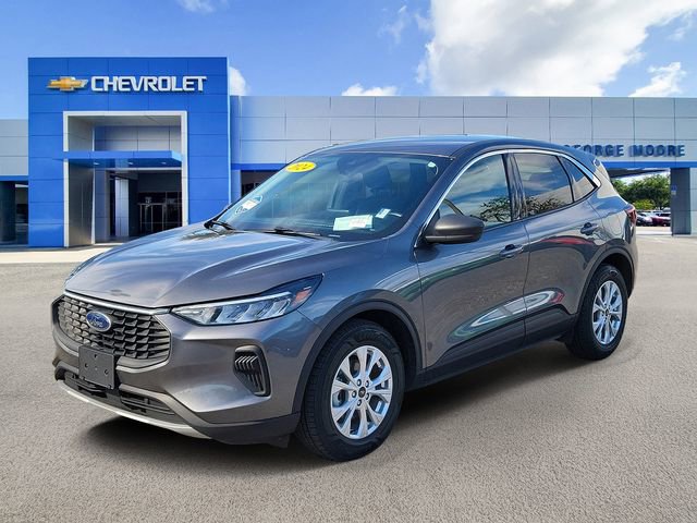 Used 2024 Ford Escape Active FWD image 2