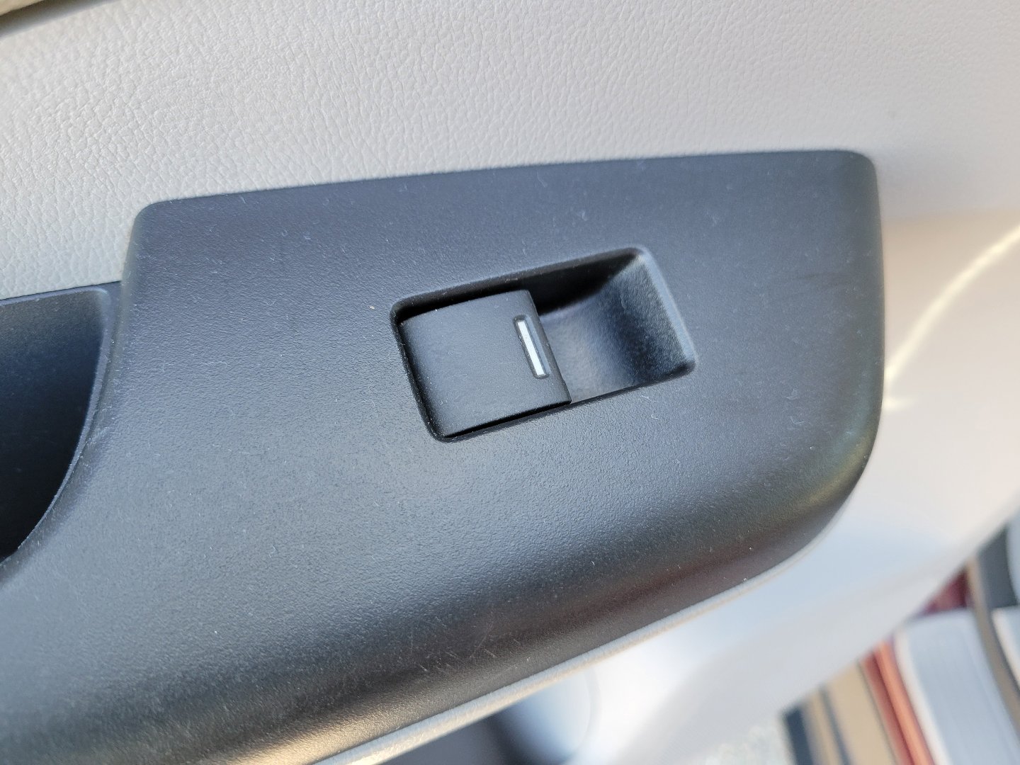 Used 2013 Honda CR-V LX image 14