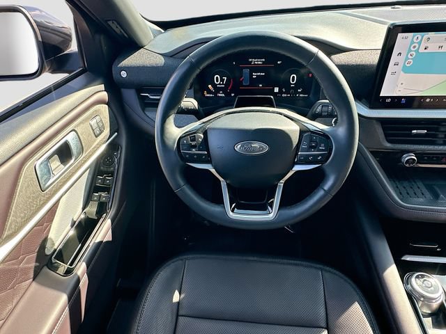 Used 2025 Ford Explorer Platinum w/ Ultimate Package AWD/4WD image 24