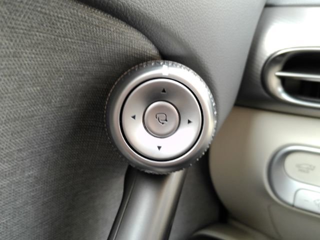 Used 2024 Genesis GV60 RWD image 37