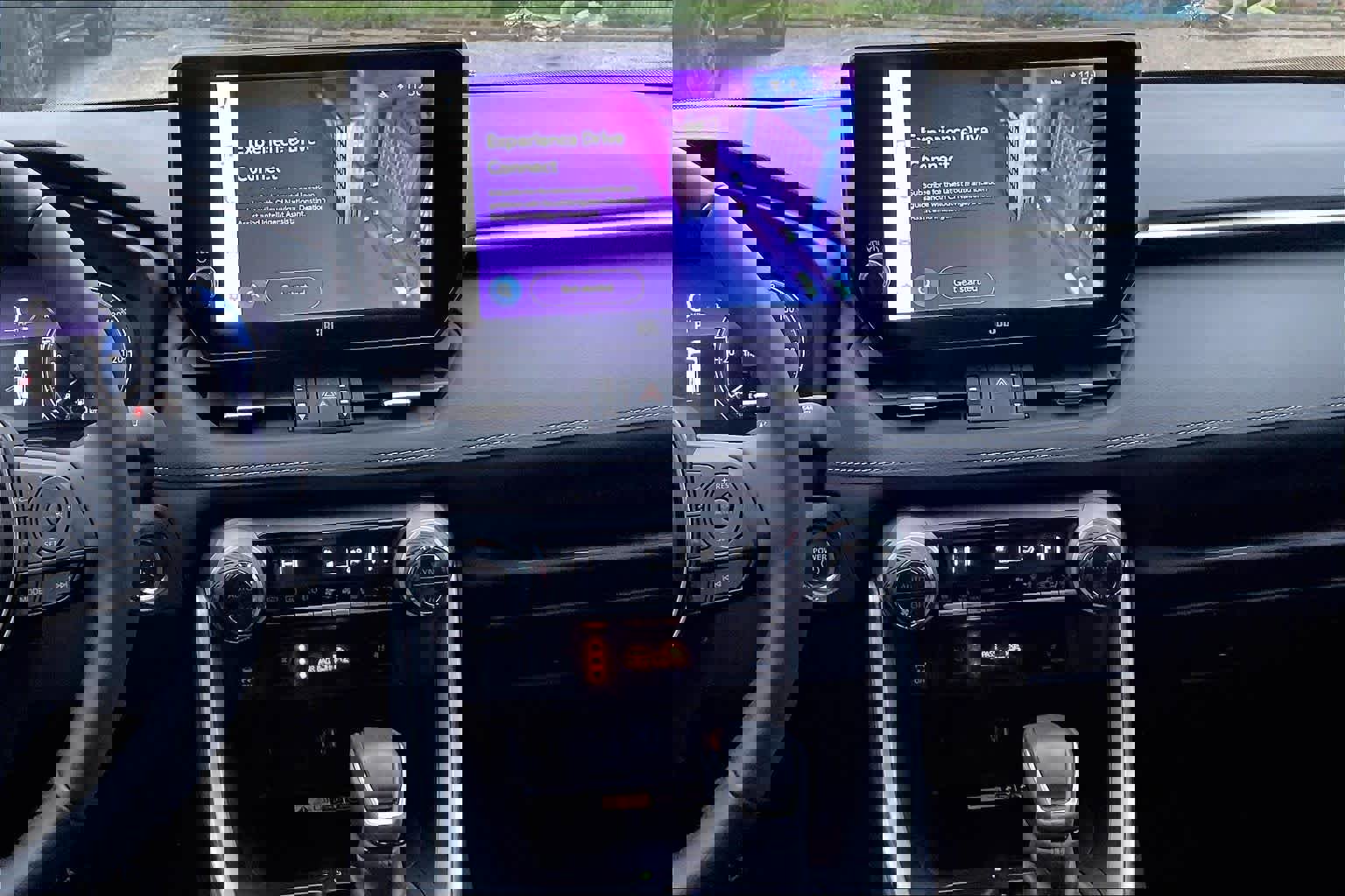 Used 2025 Toyota RAV4 Limited image 7