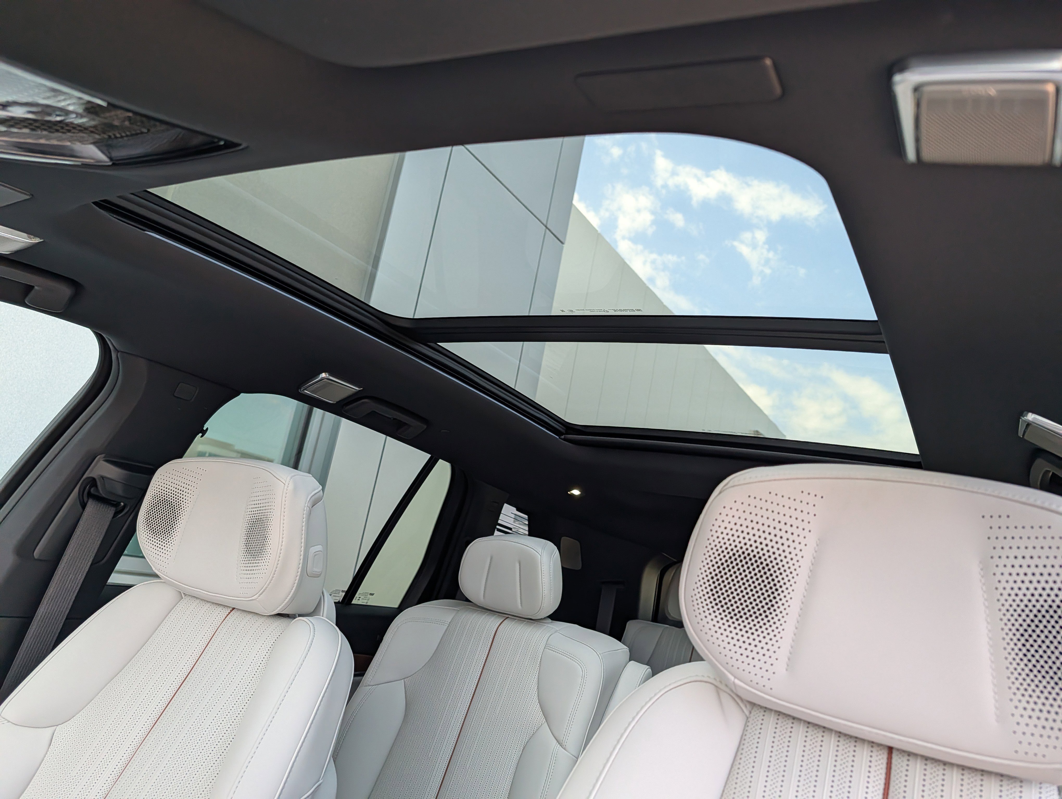 New 2026 Cadillac Vistiq Sport AWD/4WD image 26