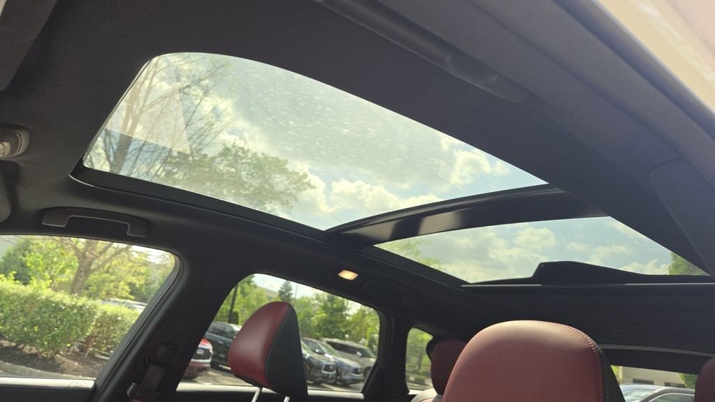 Certified 2023 INFINITI QX50 Sport AWD/4WD image 3