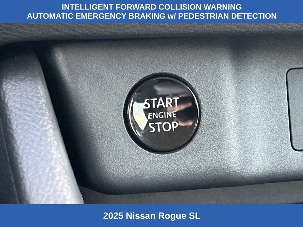 Used 2025 Nissan Rogue SL image 9