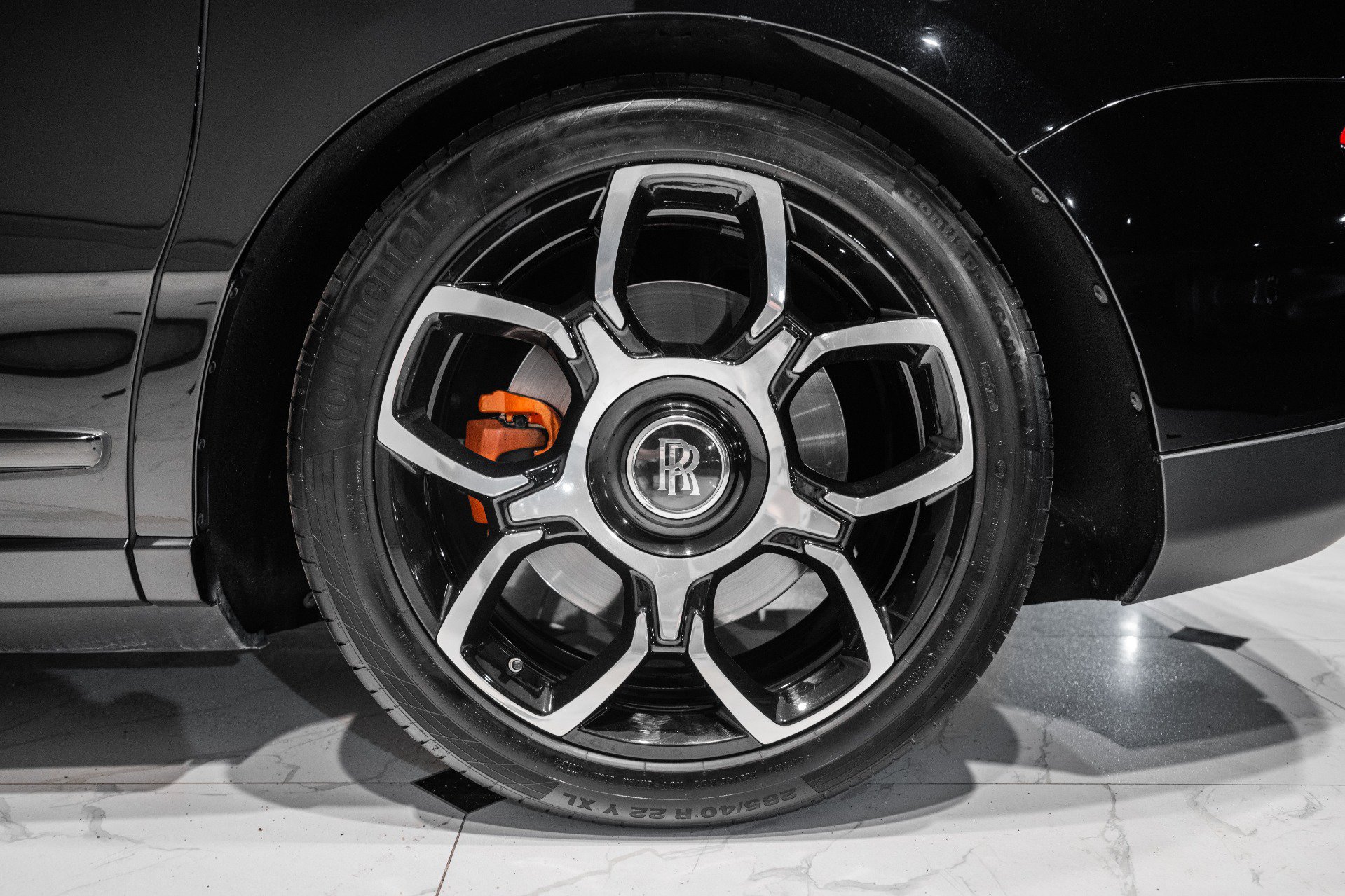 Used 2020 Rolls-Royce Cullinan AWD/4WD image 15
