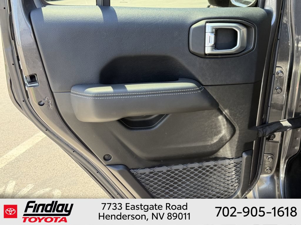 Used 2018 Jeep Wrangler Unlimited Rubicon AWD/4WD image 19