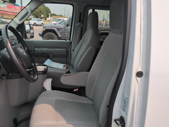 Used 2013 Ford E-150 and Econoline 150 Wagon RWD image 12