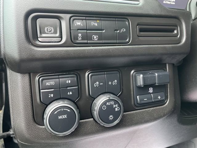 Used 2022 Chevrolet Tahoe LT w/ LT Signature Package image 6