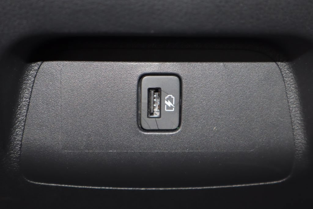Used 2025 Nissan Sentra SR FWD image 33
