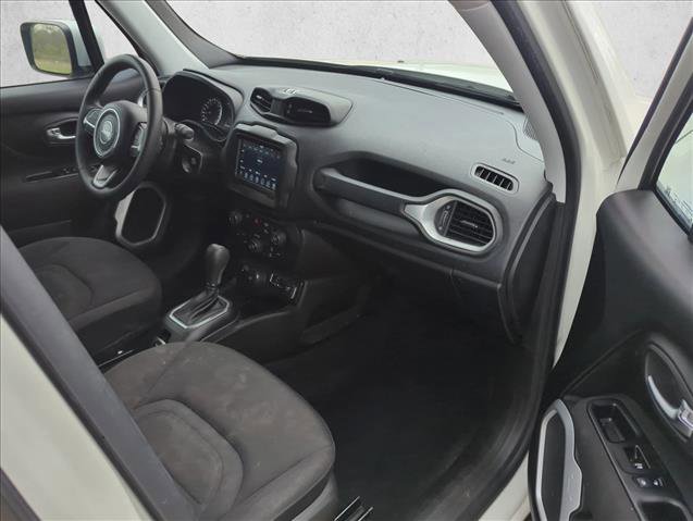 Used 2021 Jeep Renegade Latitude image 22