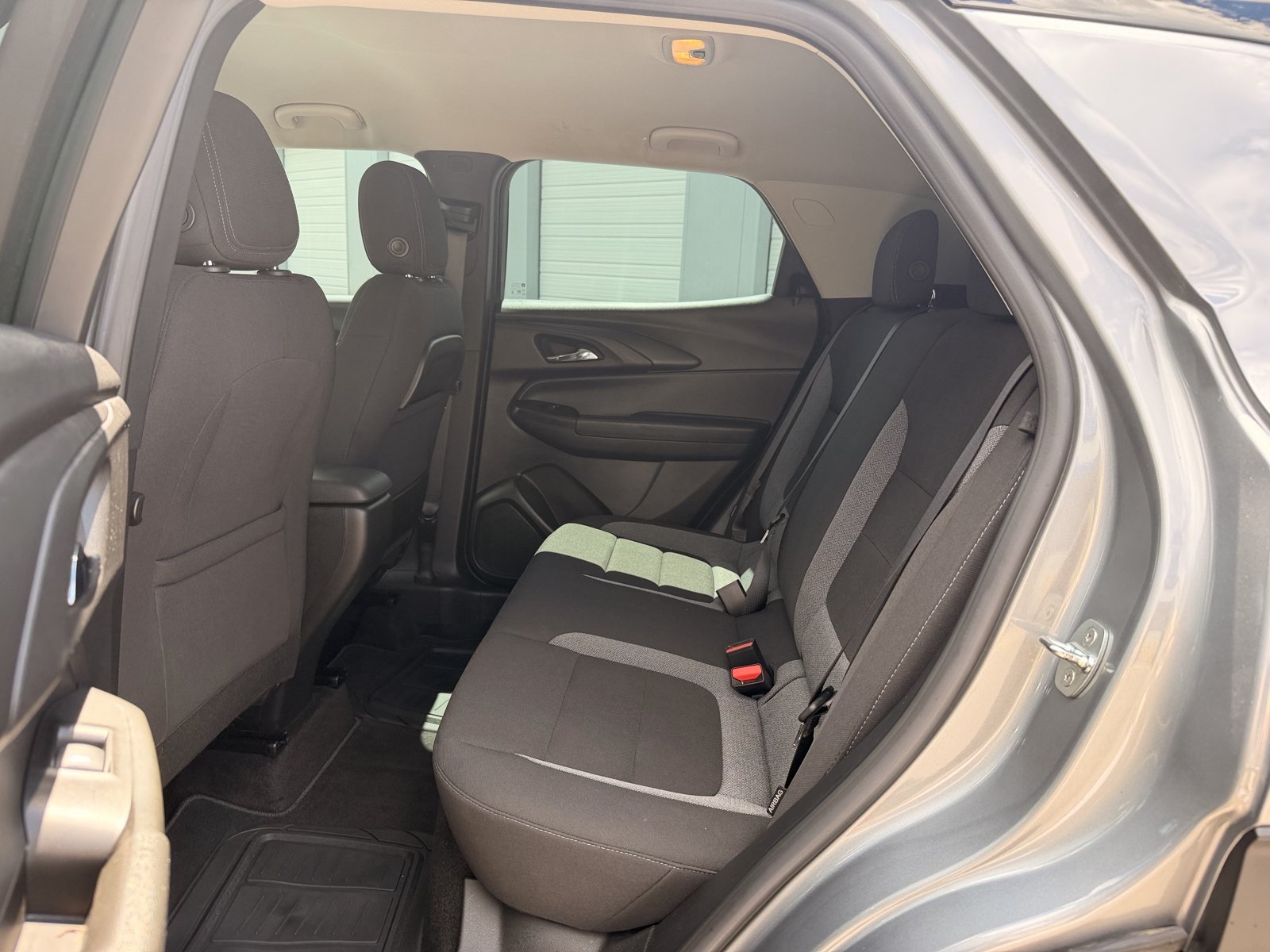 Used 2023 Chevrolet TrailBlazer LS FWD image 28