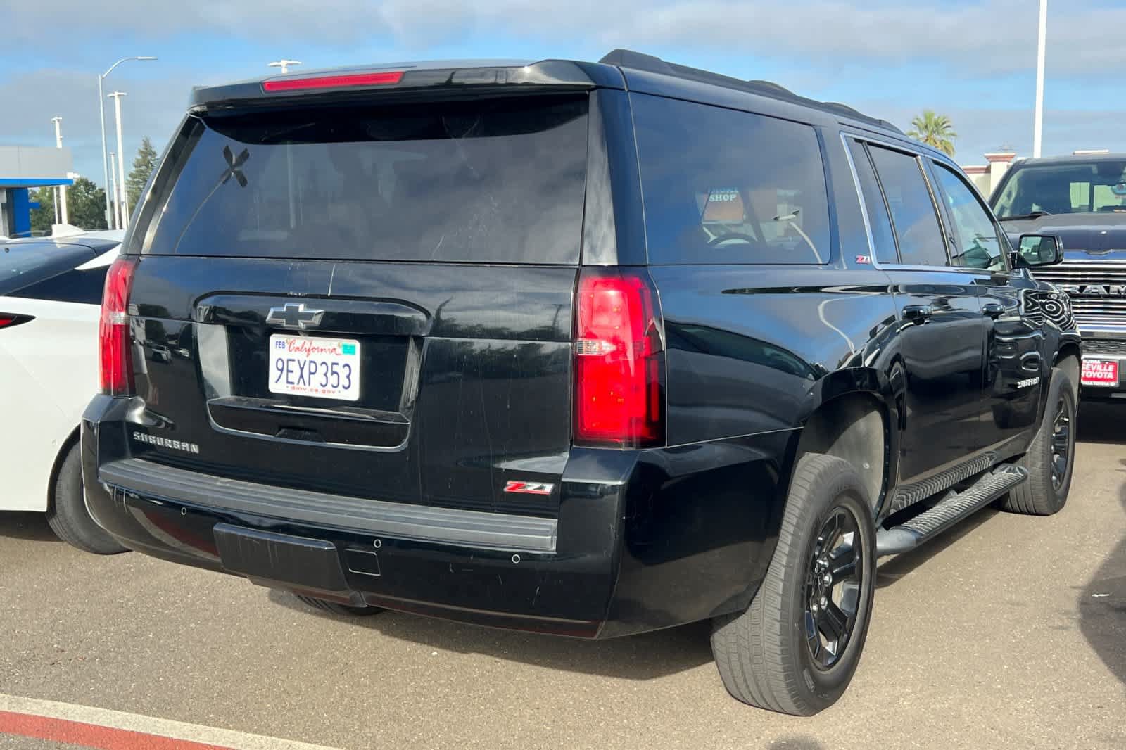 Used 2019 Chevrolet Suburban LT AWD/4WD image 4