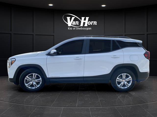 Used 2022 GMC Terrain SLE w/ Driver Convenience Package image 4