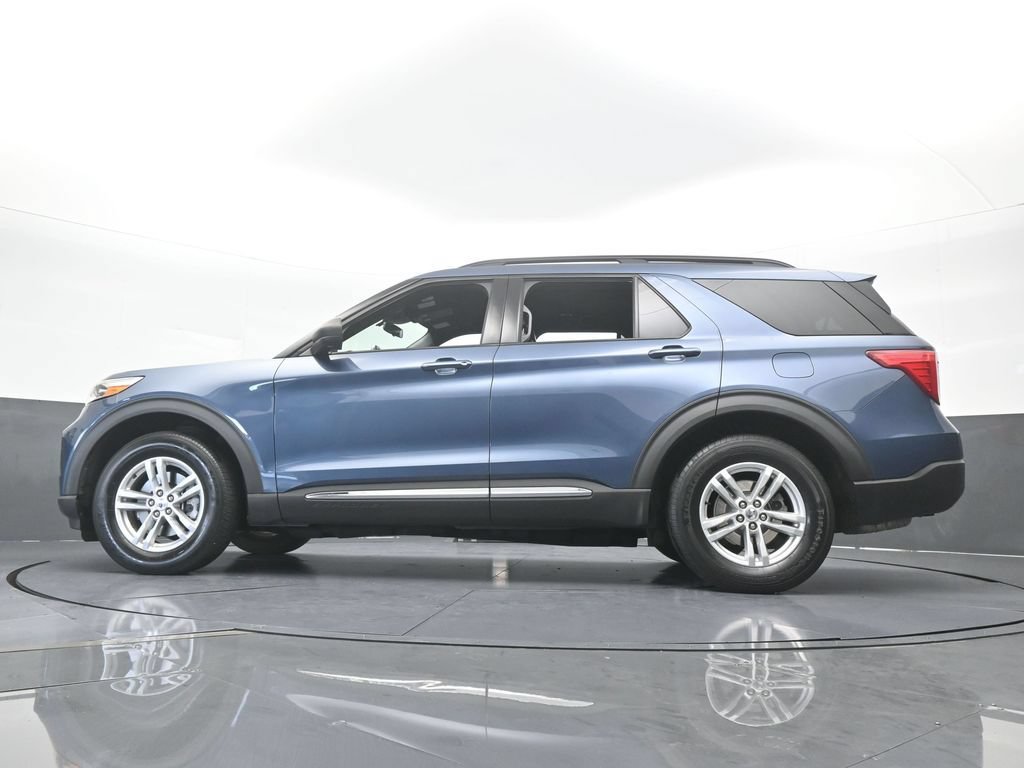 Used 2020 Ford Explorer XLT w/ Equipment Group 202A AWD/4WD image 55
