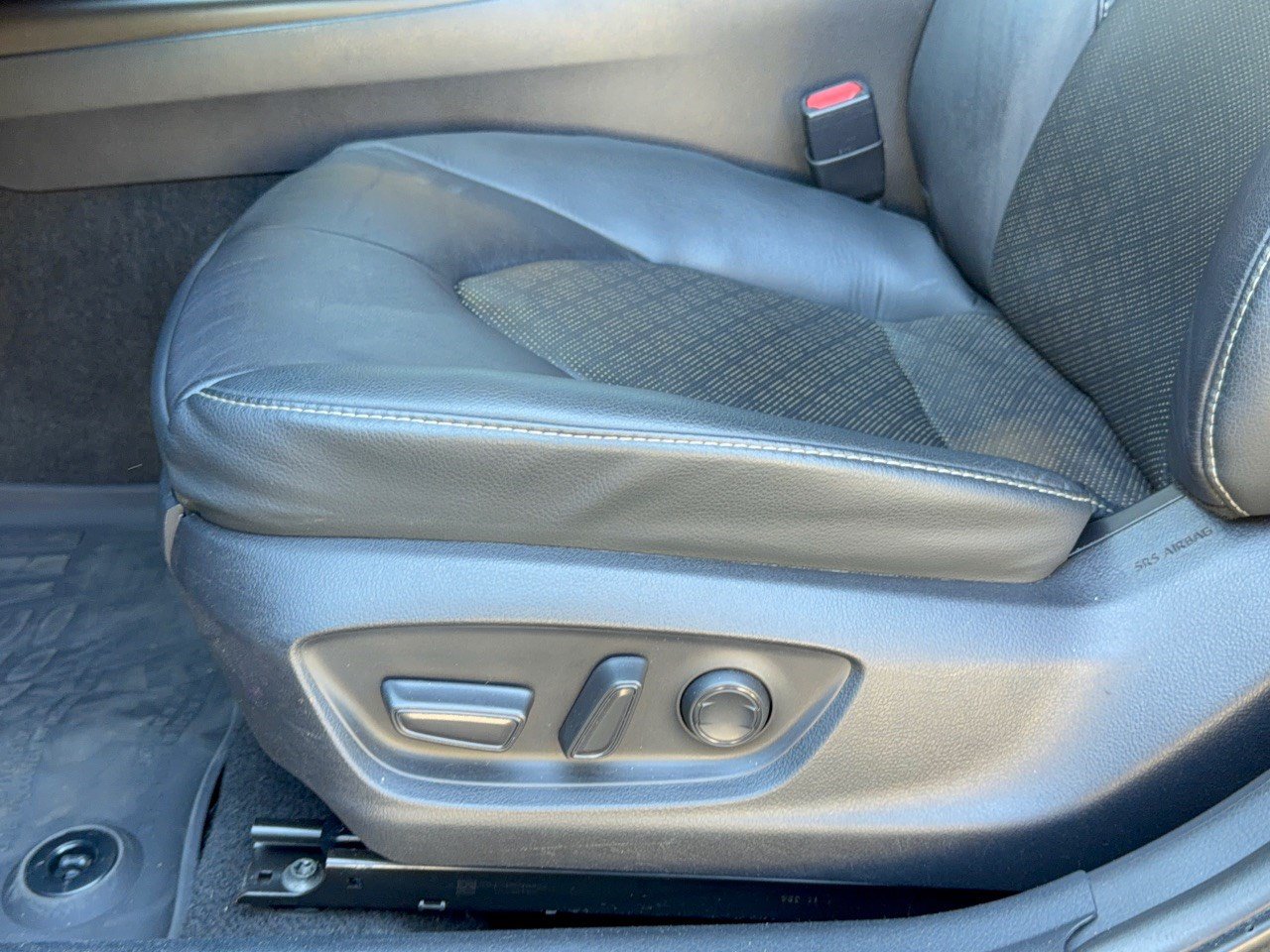 Used 2024 Toyota Camry XSE FWD image 16