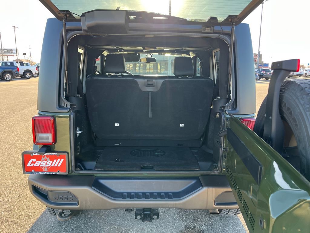 Used 2016 Jeep Wrangler Sahara image 26